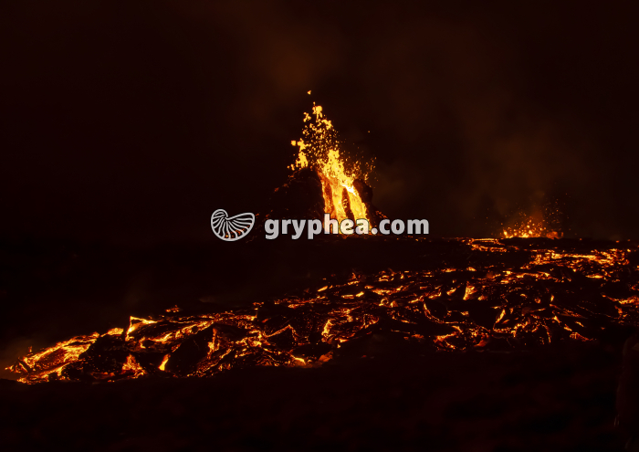 Volcan actif - Eruption volcanique (Islande 2021) - gryphea.org